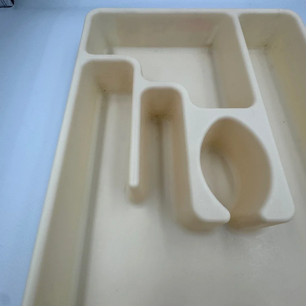 Rubbermaid Silverware Organizer Almond Cream Vintage 2921 Utensil Tray‎